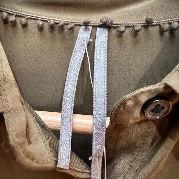 NWT Anthropologie Olive Green Silky Button-Down Shirt‎ Lagenlook Flowy Small - Picture 7 of 7